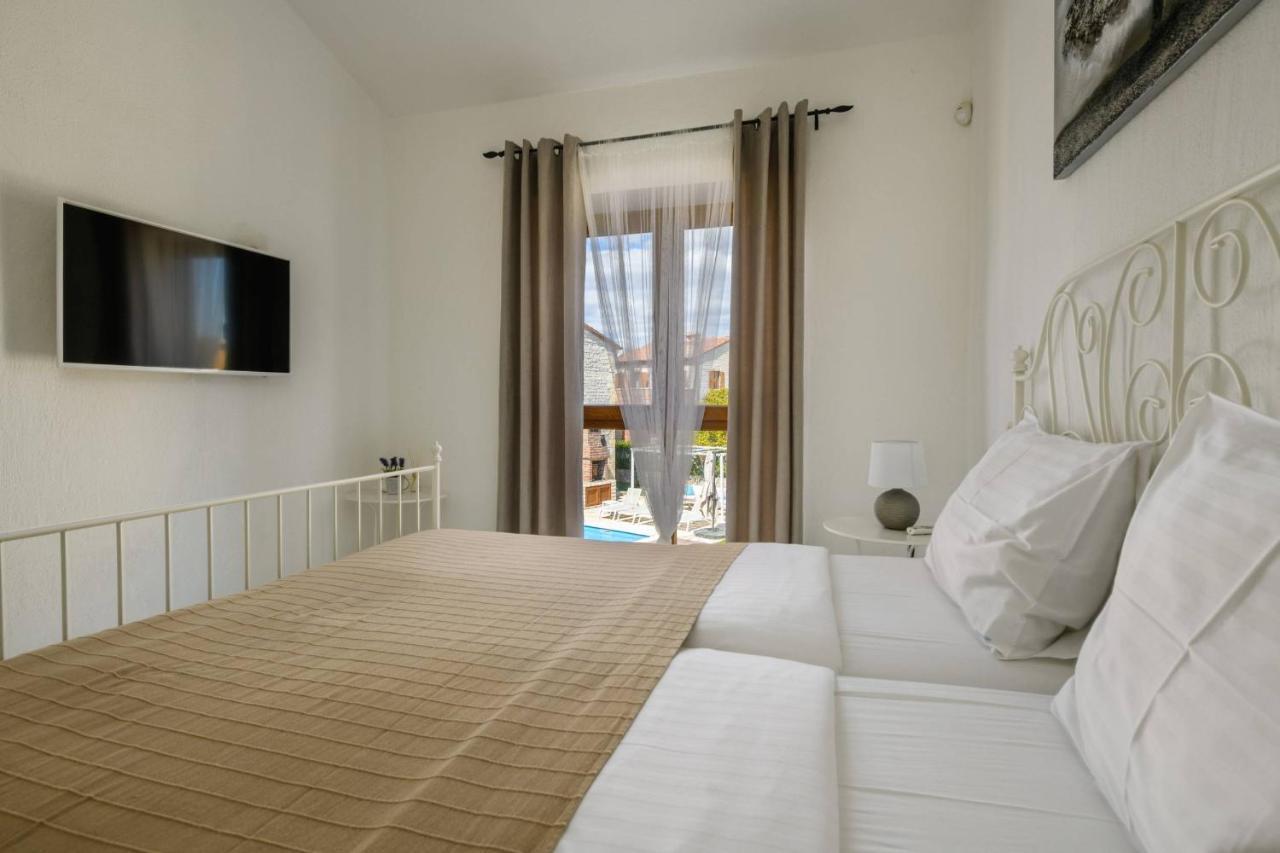 Paradis Villa Stone Queen With Heated Pool Butkovići Kültér fotó